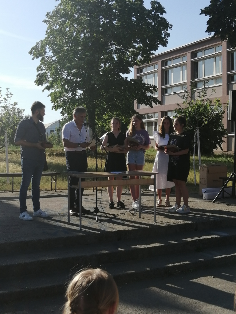 IMG_20210628_180557.jpg IMG_20210628_180557.jpg